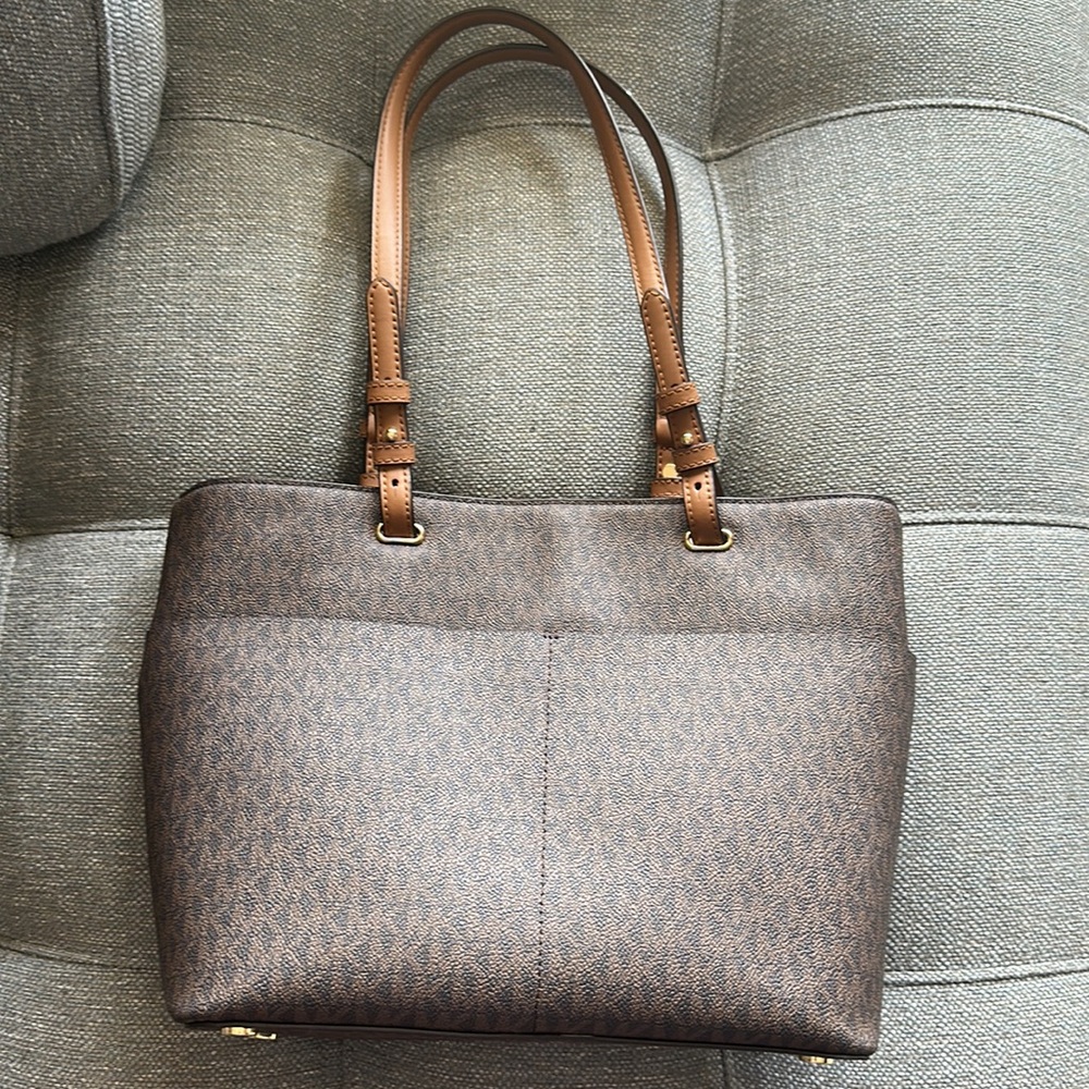 Michael Kors Pocket Tote - Picture 6 of 9